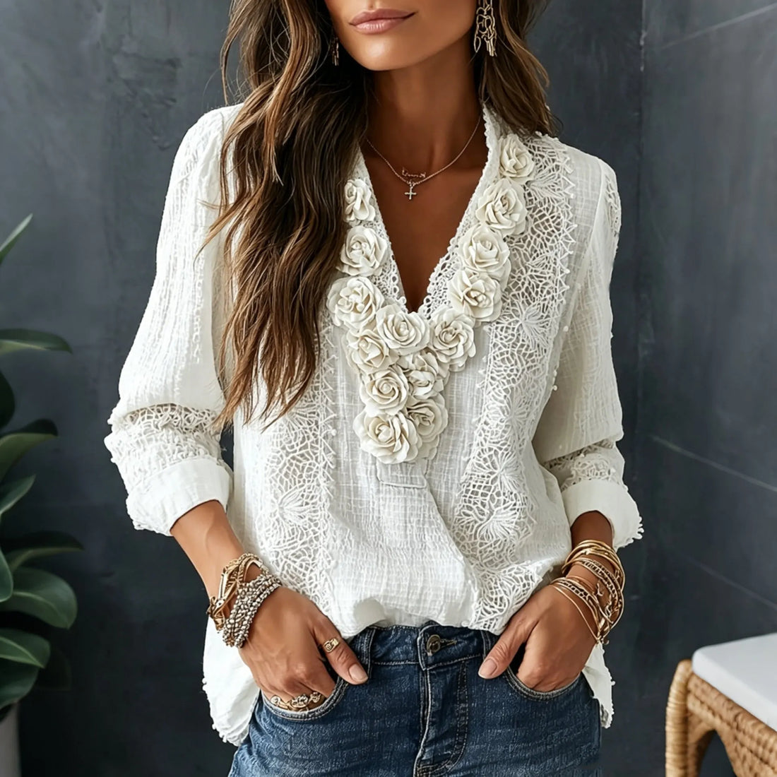 Women's Vintage White Rose Long Sleeve Casual T-shirt