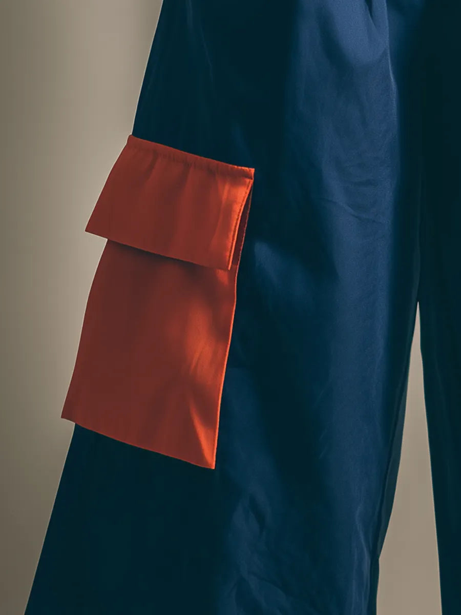 Women’s Navy Blue High-Waisted Pleated Culottes With Orange Contrast Cargo Pockets & Slit MDZ2777D7T