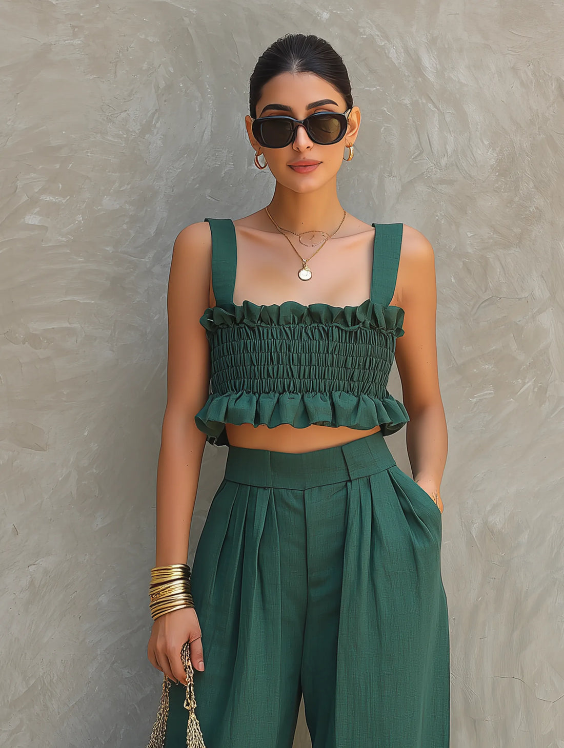 Women's Minimalist Blended Set: Sleeveless, Ruffled, Square-Neck Top & Wide-Leg Pants MDZ2555D7Y