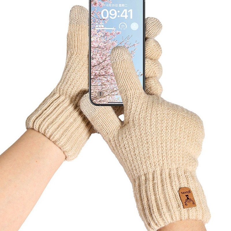 Cozy Winter Gloves With Fuzzy Cuff