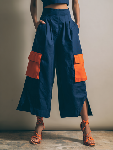 Women’s Navy Blue High-Waisted Pleated Culottes With Orange Contrast Cargo Pockets & Slit MDZ2777D7T