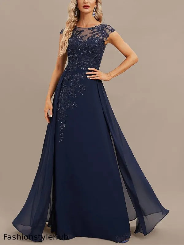 Round Neck Lace Solid Color Maxi Dress