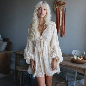 Women's Holiday Casual Elegant High-Waisted Lantern Sleeve Oversized Lace Dress