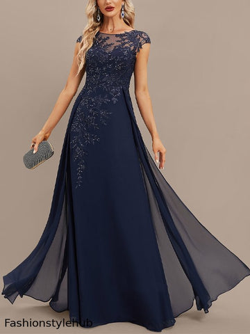 Round Neck Lace Solid Color Maxi Dress
